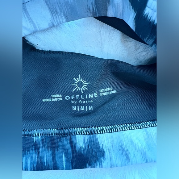 Offline By Aerie Shine Strappy Black in Grey/white Sports Bra Size M - Picture 8 of 10